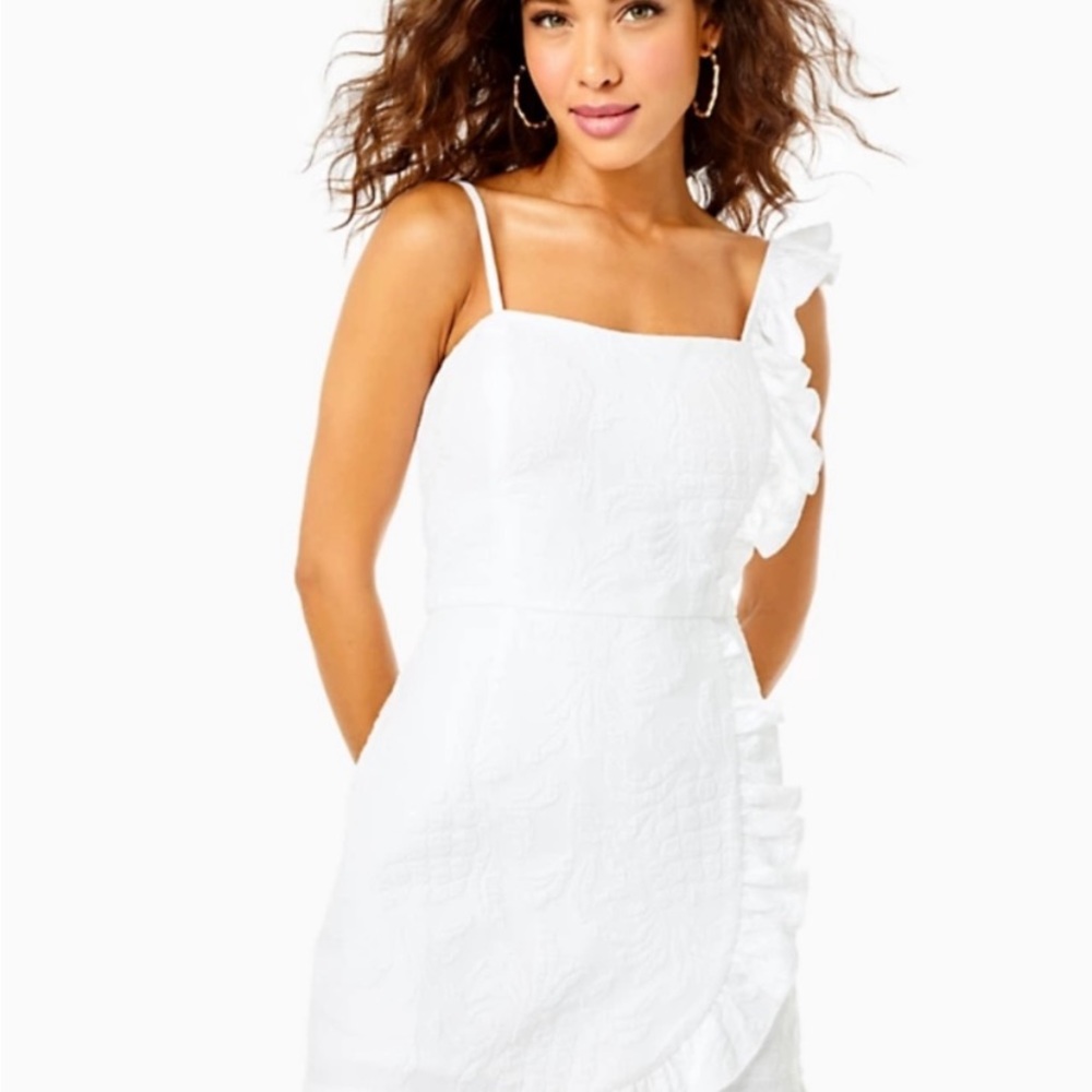 Women Lilly Pulitzer White Romper NWT Size 16 Maetha